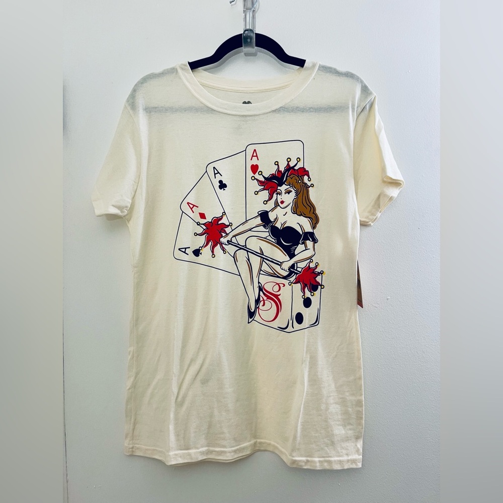 Sauvecita Graphic Tee